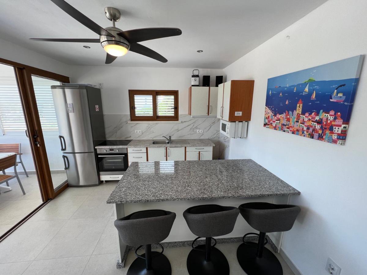 Apartmani Tonko Račišće المظهر الخارجي الصورة