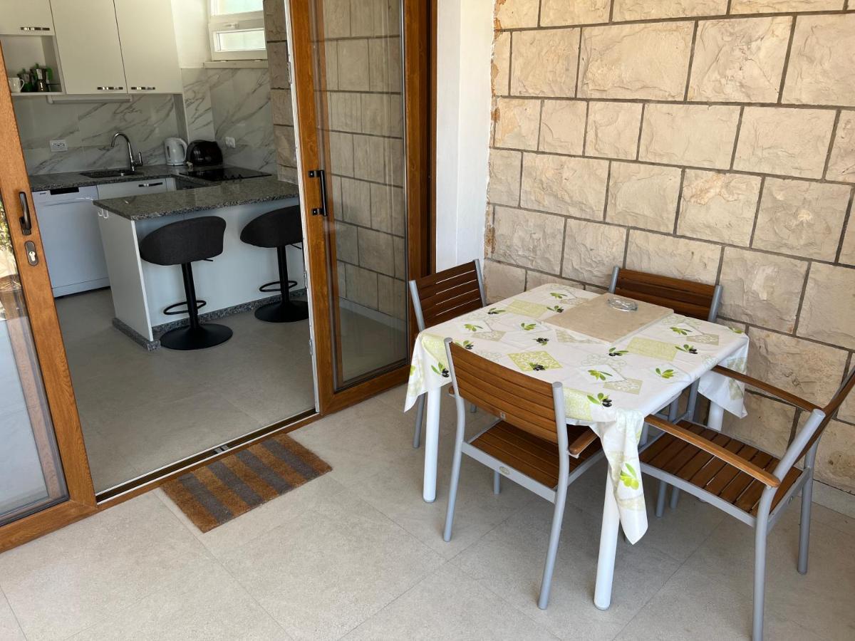Apartmani Tonko Račišće المظهر الخارجي الصورة